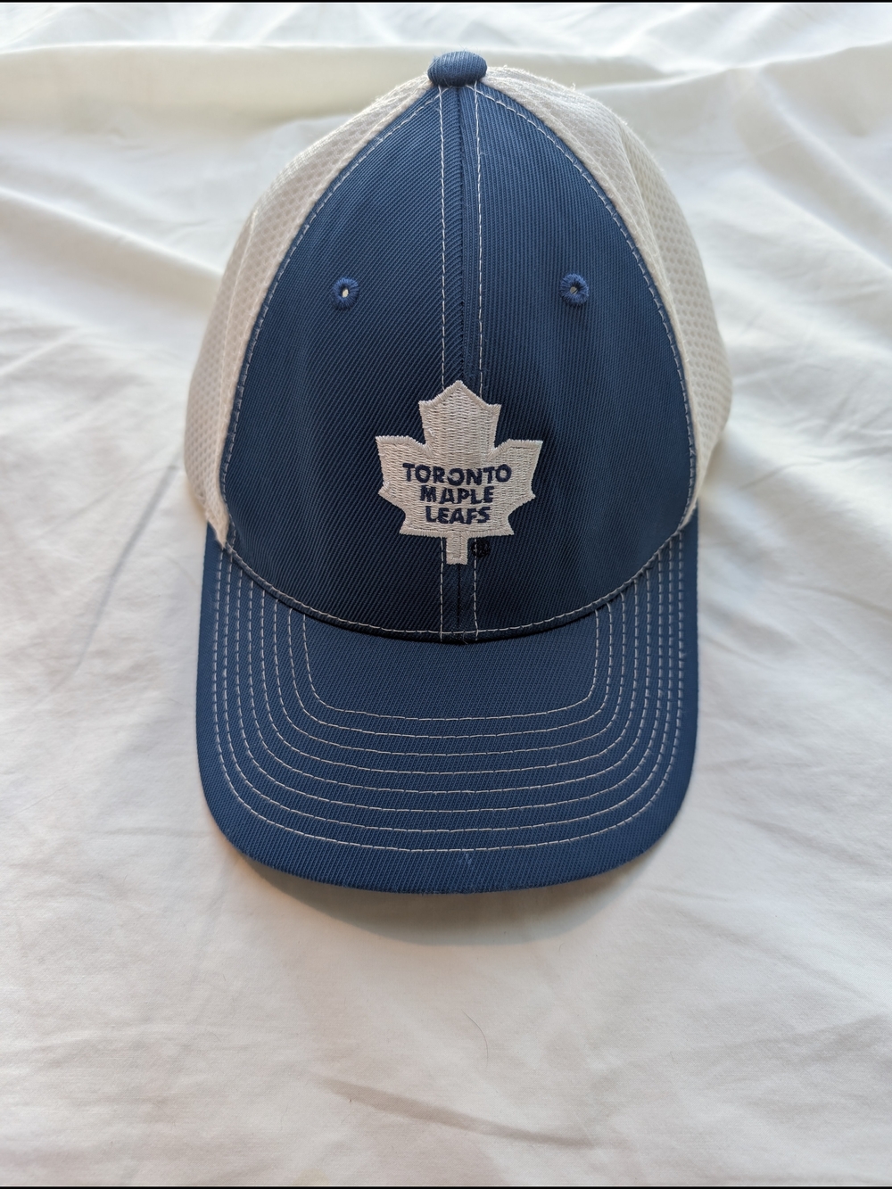 NHL Toronto Maple Leafs Blue and White Trucker Hat
